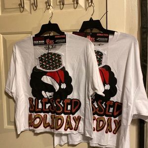 Baileyapparel.com Christmas T-shirt with matching masks .